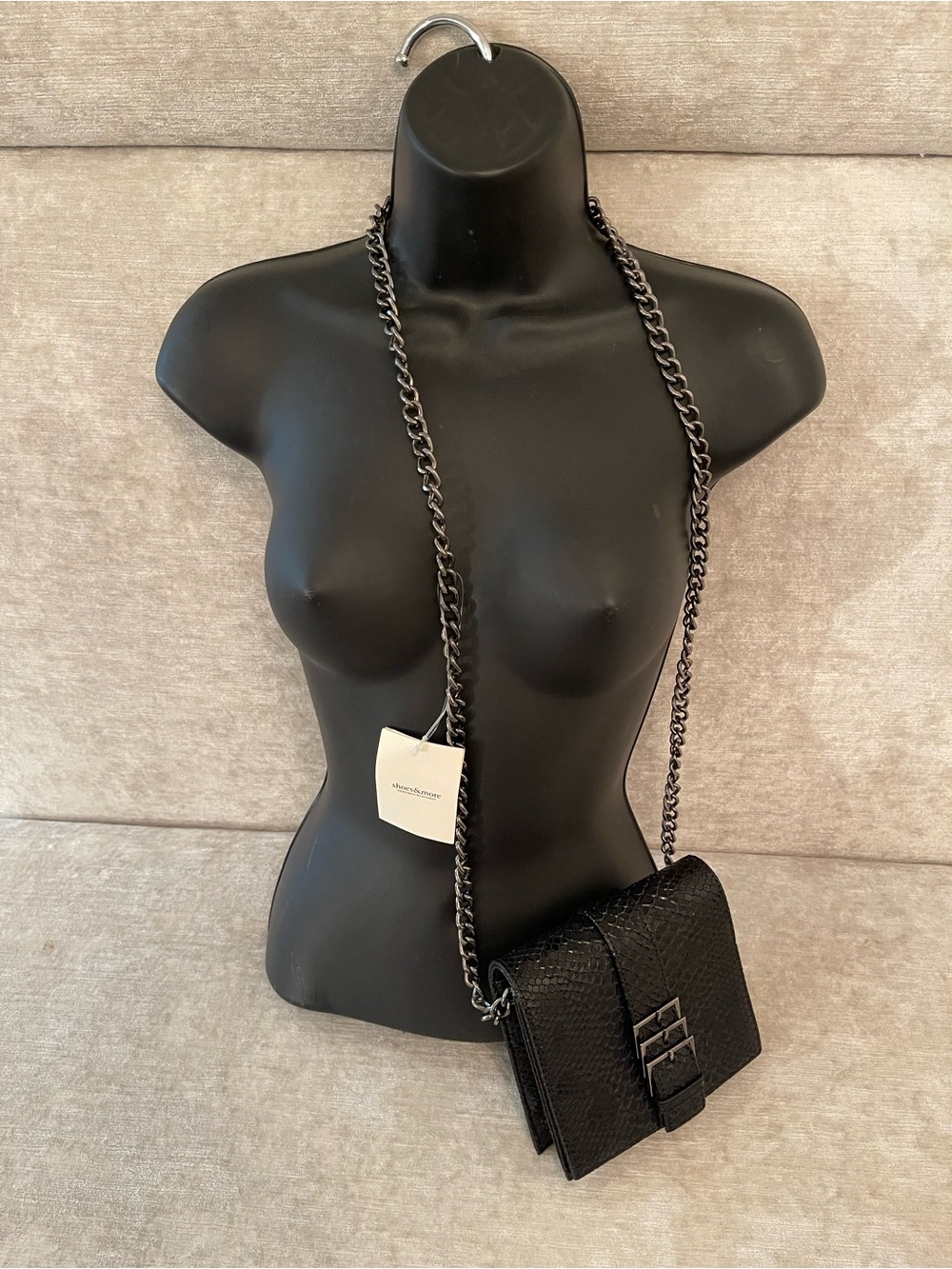 Black Chain-Strap Crossbody Bag new with tags - Picture 2 of 8